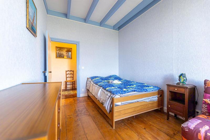 Maison - 327 m² - 7 pièces