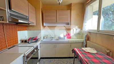 Appartement - 80 m² - 4 pièces