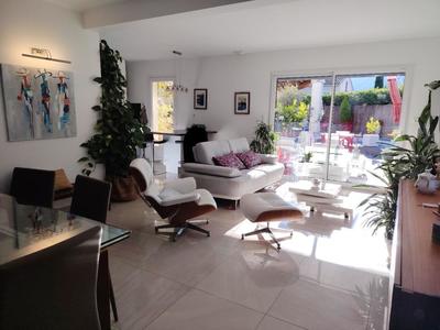 Maison - 87 m² - 4 pièces