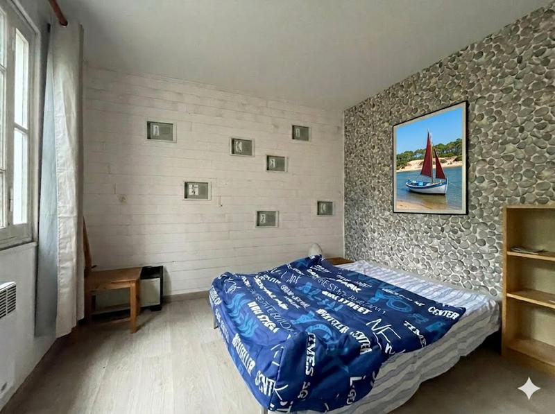 Maison - 213 m² - 10 pièces