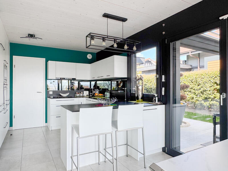 Maison - 110 m² - 4 pièces