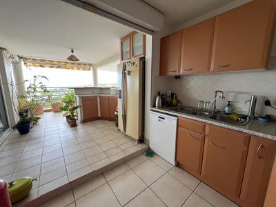 Loft - 139 m² - 5 pièces