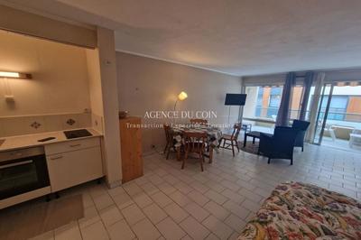 Studio - 32 m² - 1 pièce