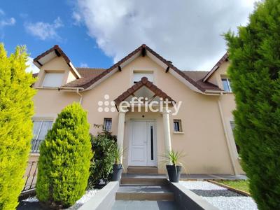 Maison traditionnelle - 221 m² - 5 pièces