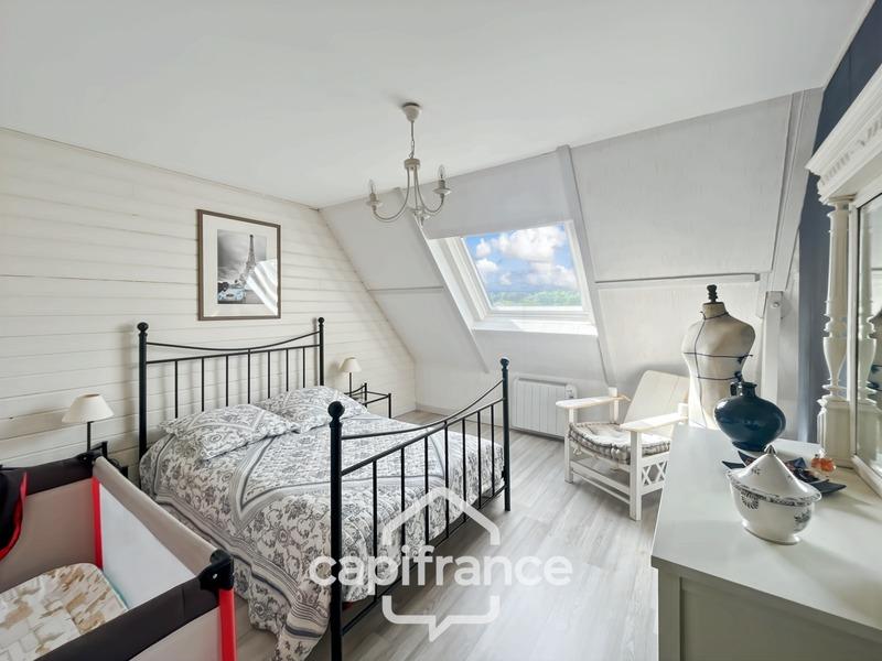 Maison - 166 m² - 7 pièces