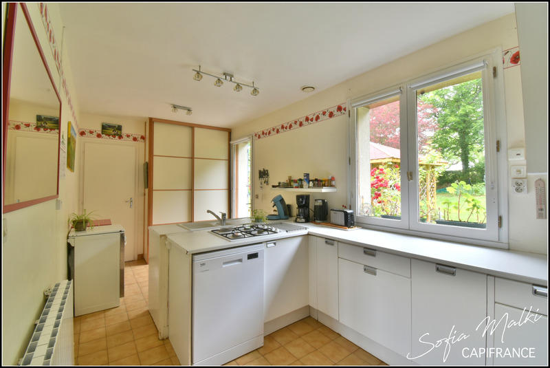 Maison - 143 m² - 6 pièces