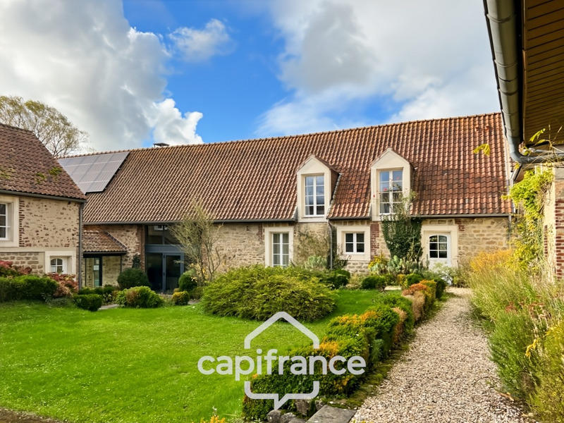 Propriété - 279 m² - 9 pièces