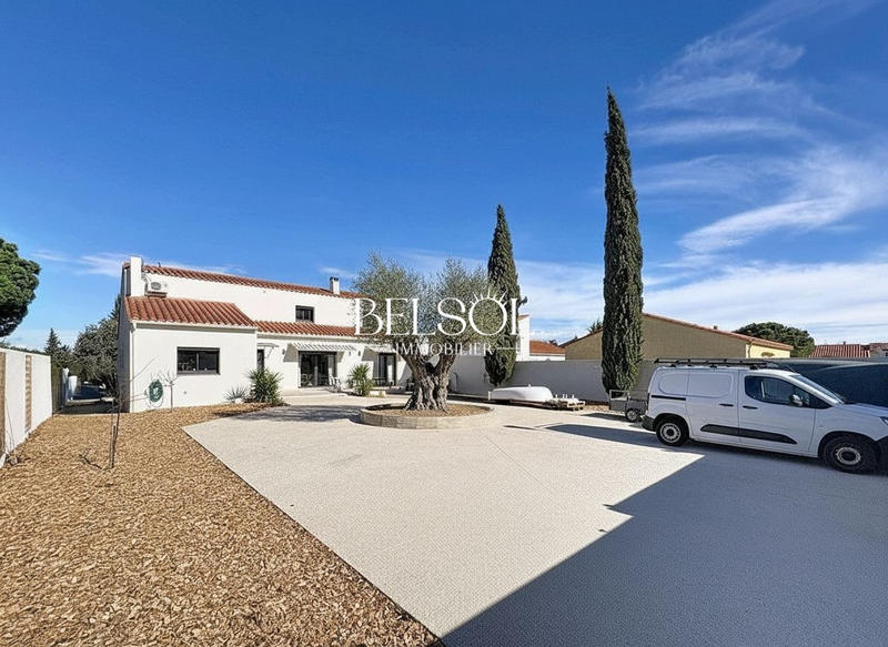 Villa - 250 m² - 7 pièces