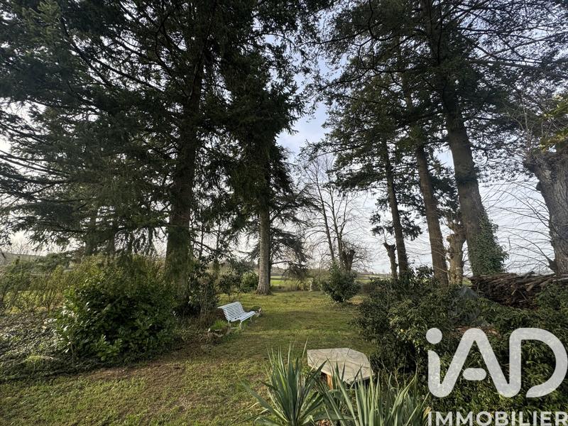 Maison - 351 m² - 10 pièces