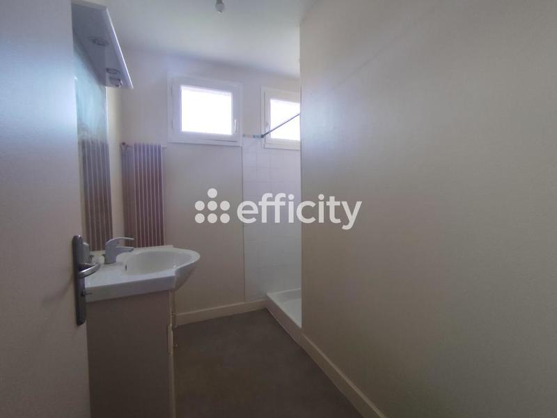 Maison - 120 m² - 7 pièces