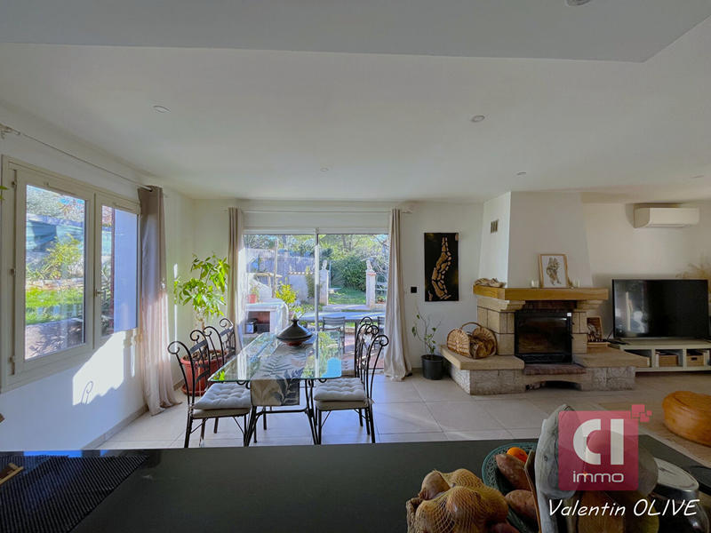 Maison - 93 m² - 4 pièces