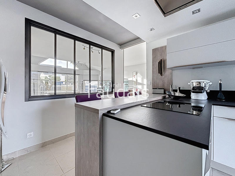 Maison - 168 m² - 5 pièces