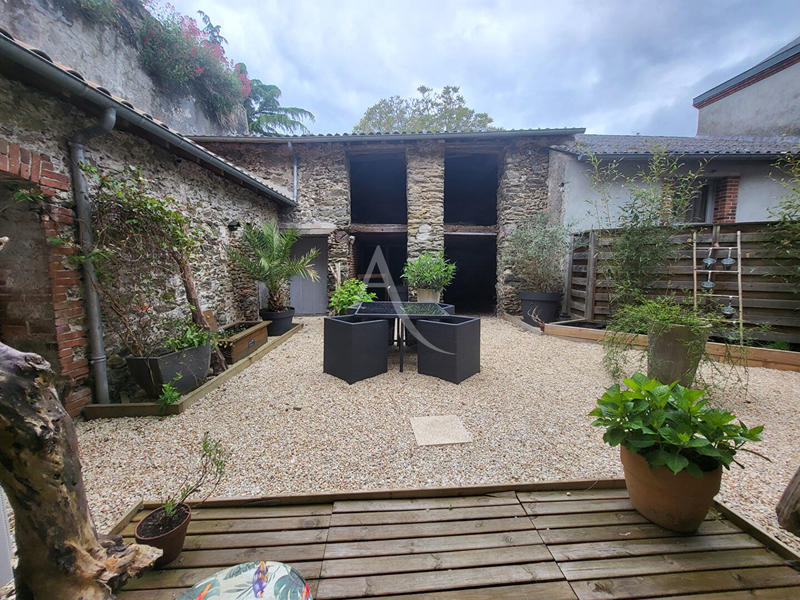 Maison - 105 m² - 4 pièces