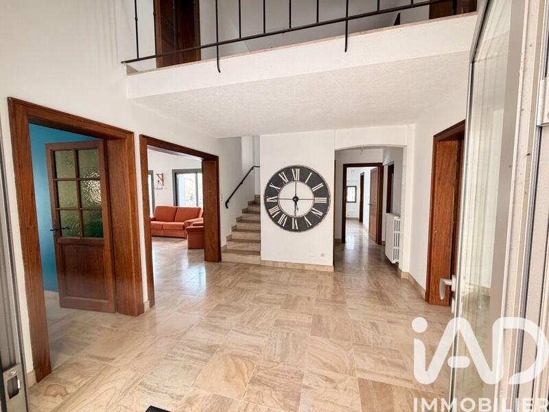 Maison - 171 m² - 7 pièces