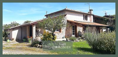 Maison - 142 m² - 6 pièces