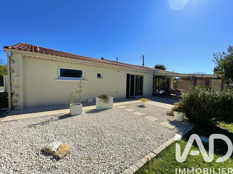 Maison de village - 229 m² - 7 pièces