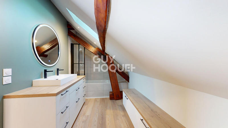 Appartement - 150 m² - 5 pièces