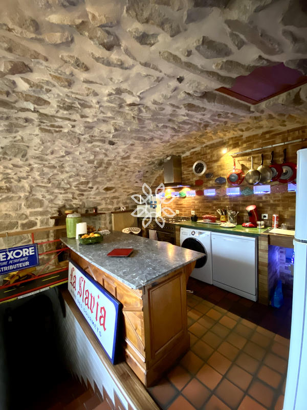 Maison de village - 200 m² - 6 pièces