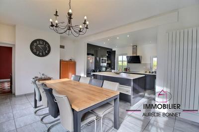 Maison - 173 m² - 8 pièces