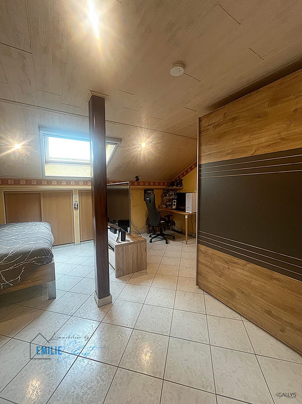 Maison - 176 m² - 6 pièces