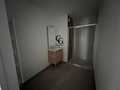 Appartement - 75 m² - 3 pièces