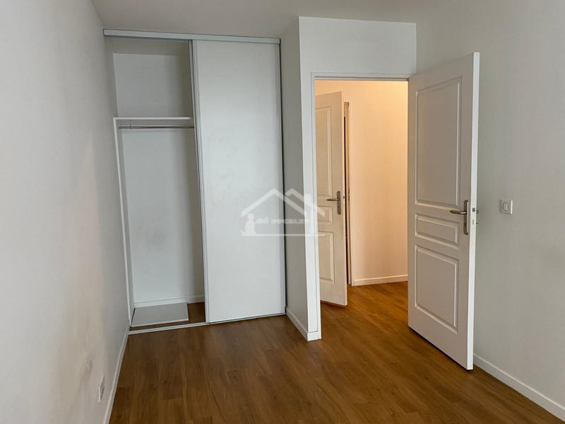 Appartement - 94 m² - 4 pièces