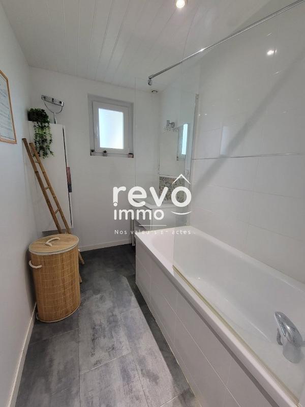 Maison - 144 m² - 7 pièces