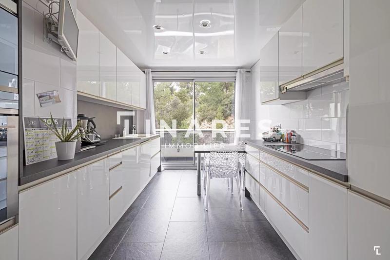 Appartement - 131 m² - 3 pièces