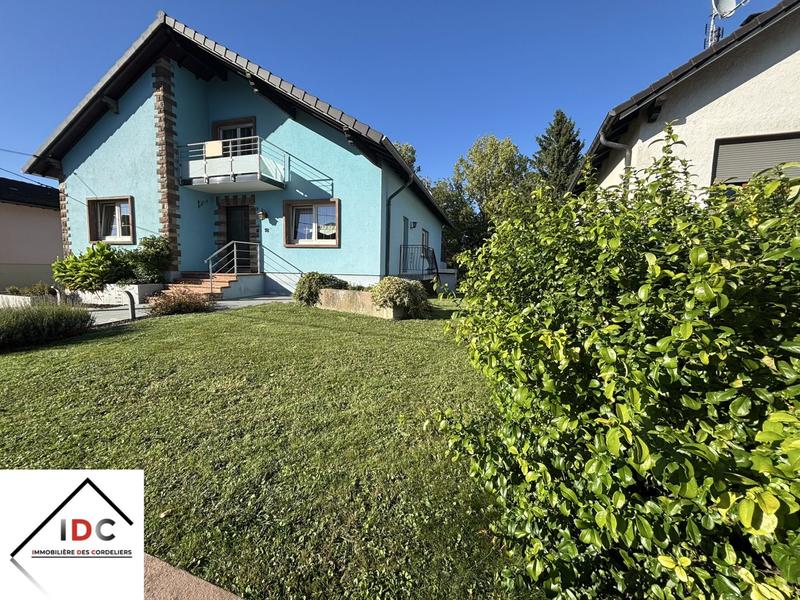 Maison - 193 m² - 7 pièces