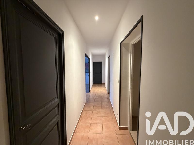 Maison - 223 m² - 8 pièces