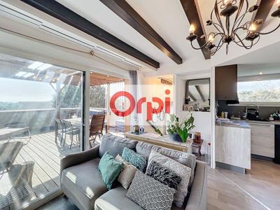 Maison - 137 m² - 5 pièces