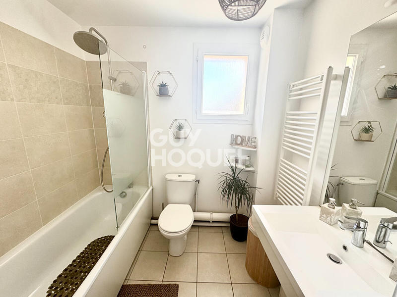 Maison - 90 m² - 5 pièces