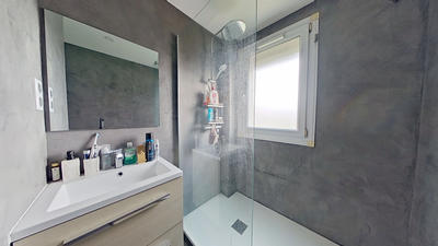 Appartement - 82 m² - 4 pièces