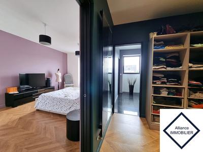 Maison - 198 m² - 6 pièces