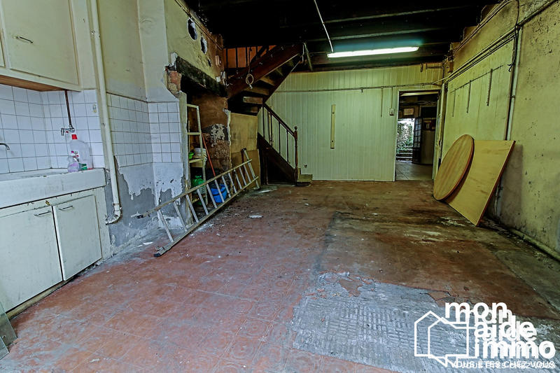 Maison - 150 m² - 9 pièces