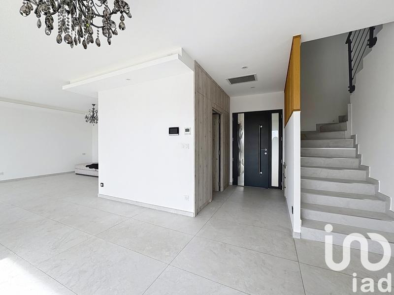 Maison - 163 m² - 5 pièces