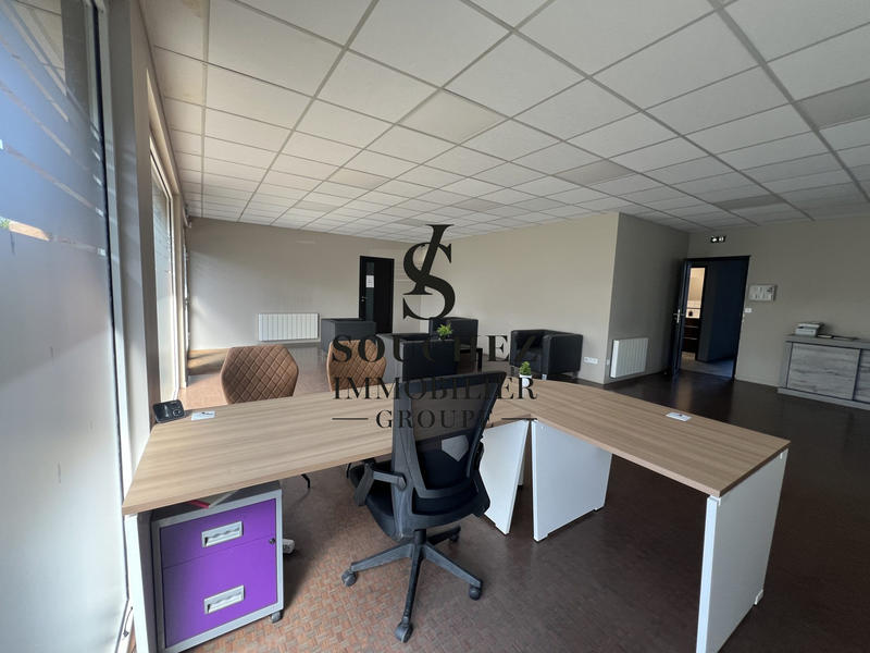 Bureau - 390 m²