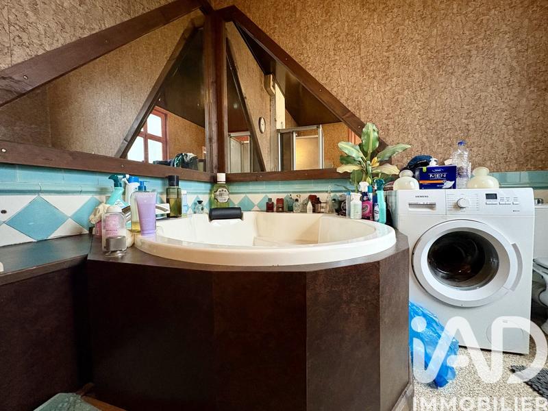 Maison - 271 m² - 11 pièces