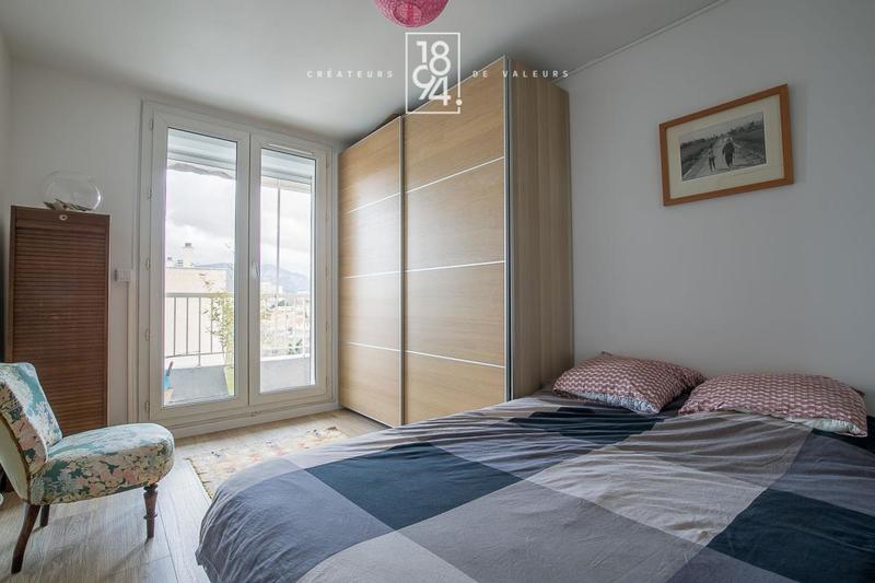 Appartement - 76 m² - 4 pièces