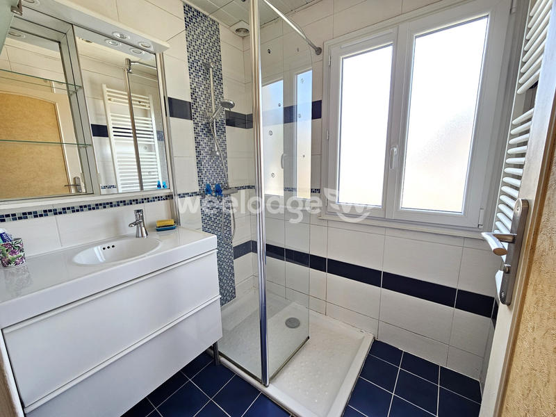 Maison - 104 m² - 6 pièces