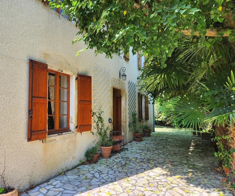 Maison - 188 m² - 6 pièces