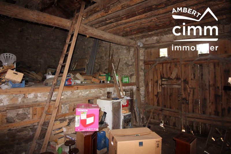 Maison - 99 m² - 7 pièces