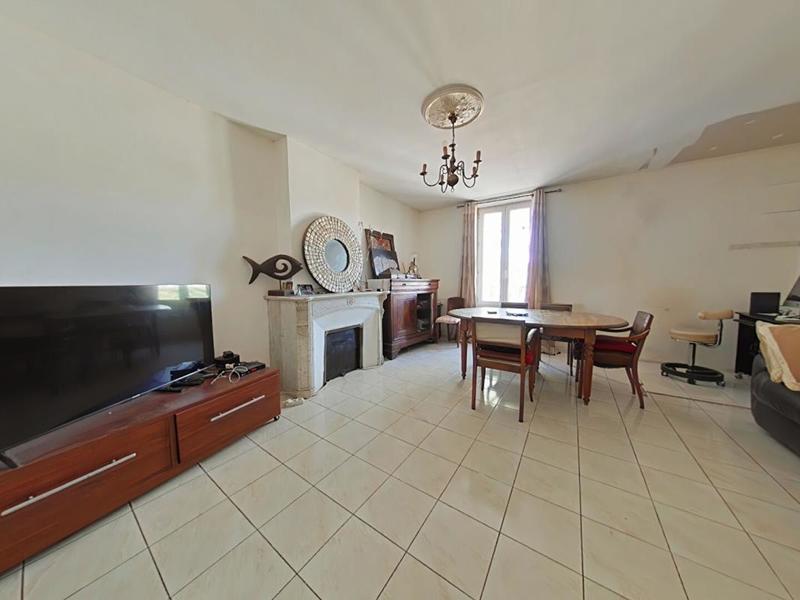 Maison - 516 m² - 7 pièces