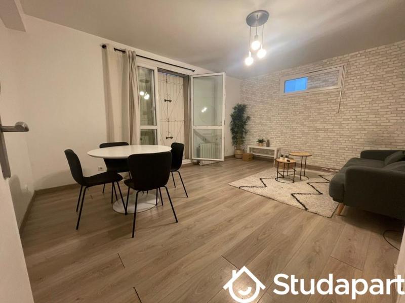 Appartement - 64 m² - 3 pièces