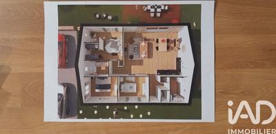 Maison - 95 m² - 4 pièces