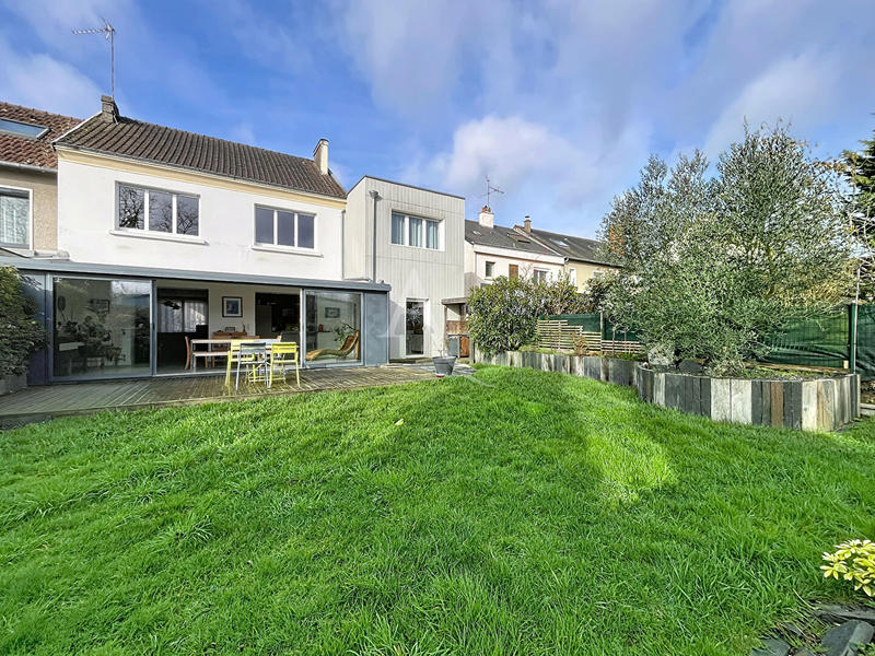 Maison - 171 m² - 6 pièces