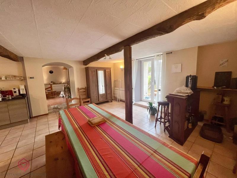 Corps de ferme - 147 m² - 6 pièces