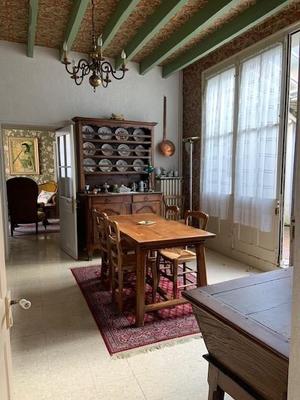 Maison - 162 m² - 8 pièces