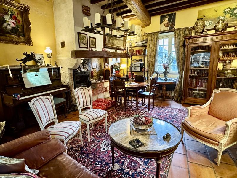 Maison ancienne - 162 m² - 6 pièces