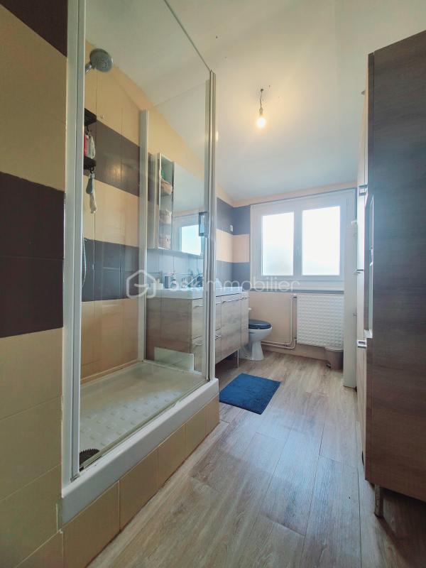 Pavillon - 85 m² - 5 pièces